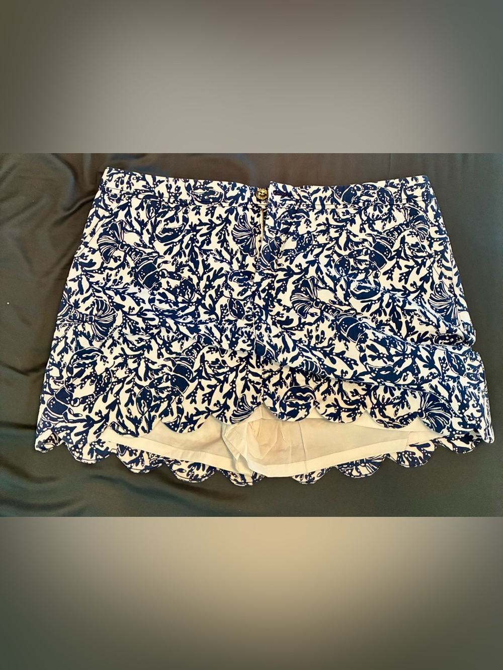 Lilly Pulitzer White & Navy Floral Scallop-Hem Women’s Skort